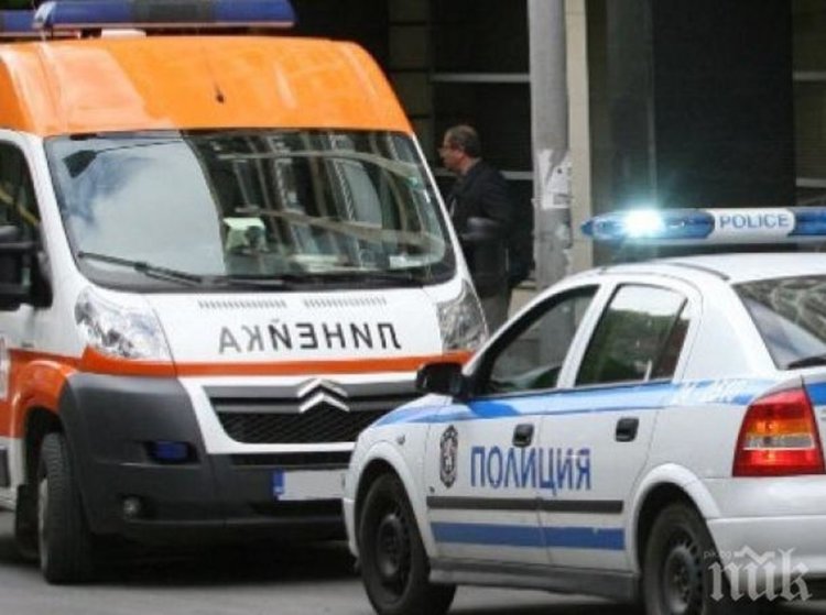 Блъснаха пешеходка, шофьорка с Ровър се вряза в камион