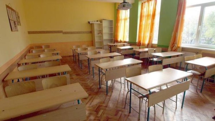 Агресивна майка наби шестокласничка в Пловдив