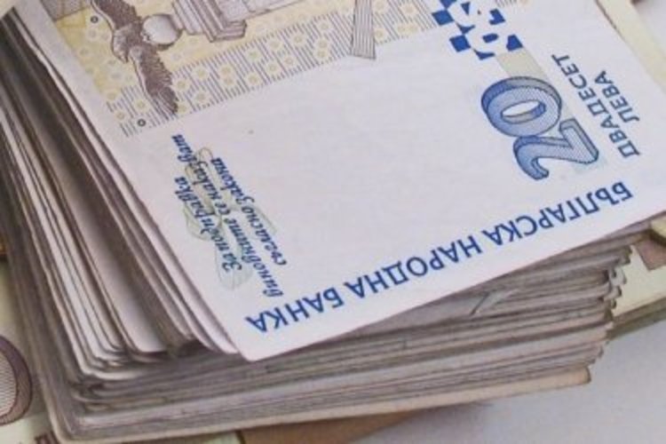 През 2017 г. средната заплата ще надхвърли 1000 лева