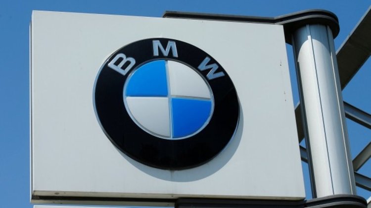 BMW празнува 25 г. в САЩ с нова инвестиция от $600 млн.