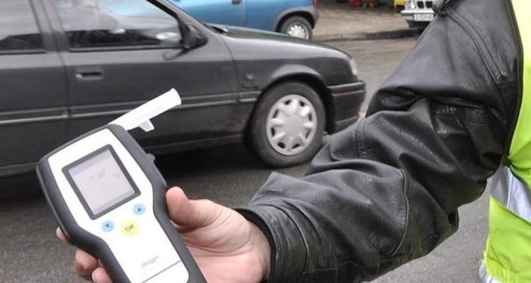 Задържаха шофьор с отнета книжка край Влахово