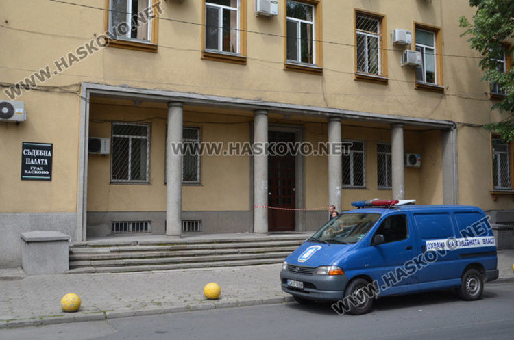  Деветима с присъди за съжителство с малолетна, осъдиха и някои родители
