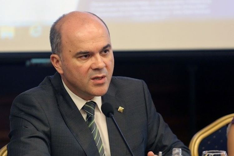 Над 1000 деца са изоставени у нас през 2018 г.