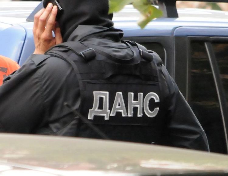 Спецоперация влезе в дома на зам.-министър на околната среда и в МОСВ