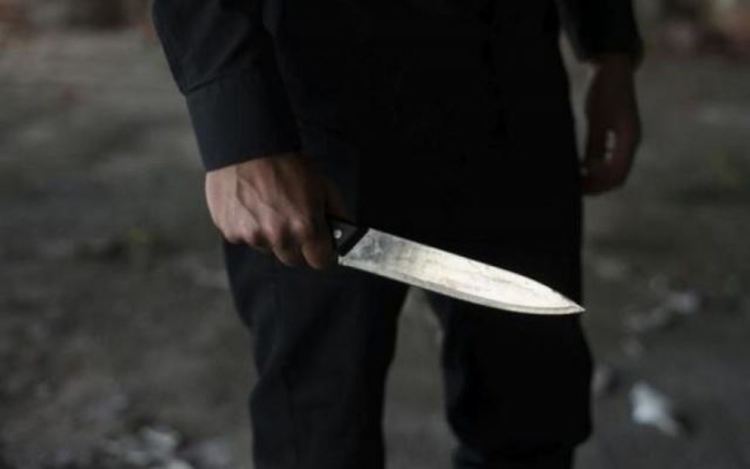 Наръгаха с нож в гърба 18-годишен пред дискотека в Димитровград