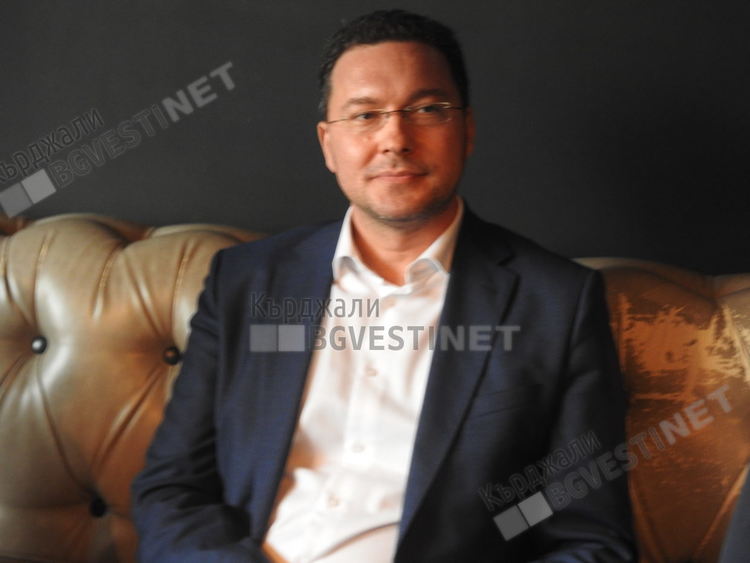 Даниел Митов от ГЕРБ: Били сме ги, бием ги и пак ще ги бием!