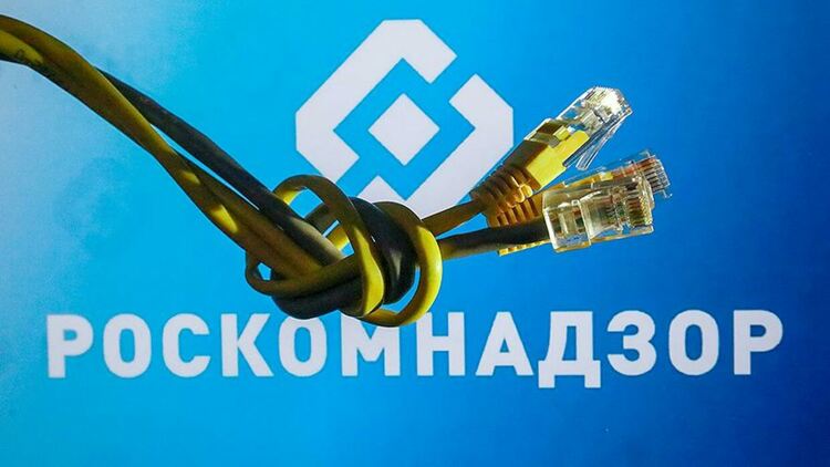 Руският медиен регулатор ограничи радио “Ехото на Москва” и телевизия “Дожд”