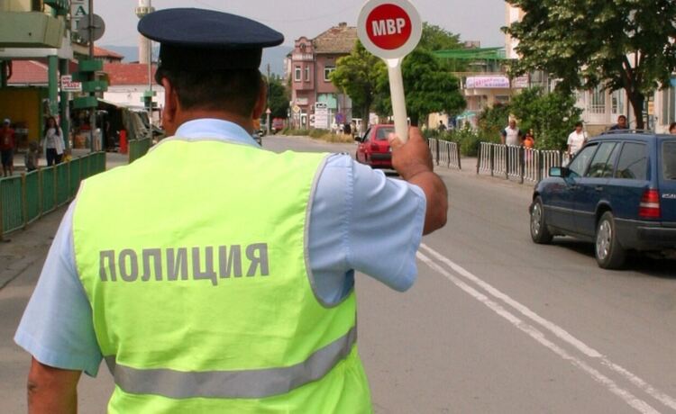 За три дни над 3100 глобени за различни нарушения на пътя