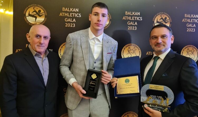 Саръбоюков с поредно отличие