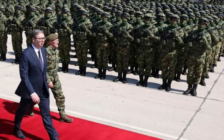 Сърбия връща задължителната военна служба