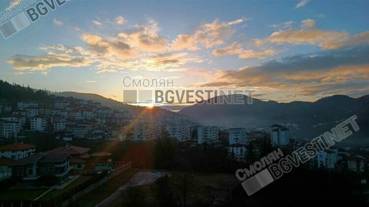 Над планините облачността от запад ще се увеличава, очакват се валежи