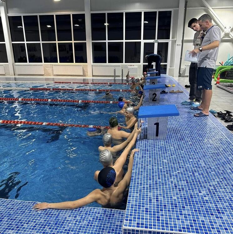 Националният селекционер по водна топка с тренировка в Хасково