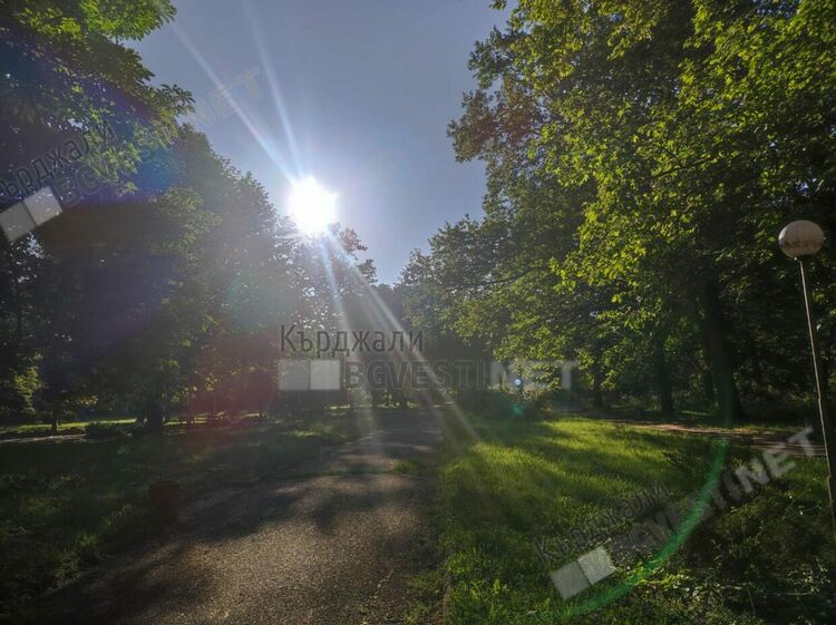 Предимно слънчево и ветровито днес в Кърджали,захлаждане
