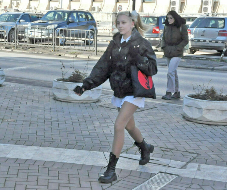 Слънчево и студено през целия вторник