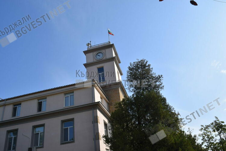 Полицейски новини:Момчилградчанин системно малтретирал съпругата си