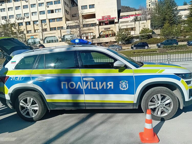 Мъж от Девин е в ареста за кражба на портмоне от заведение в града