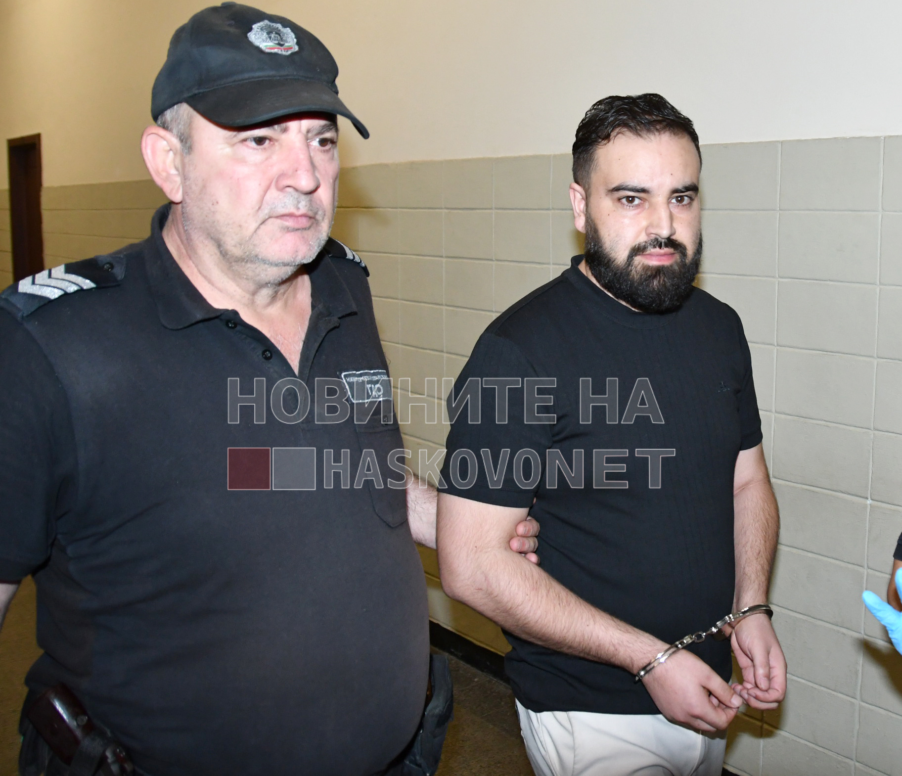 Задържаха в Хасково мъж, завлякъл 19 души с фалшиви обяви за коли