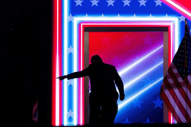 Републиканци започнаха публично да критикуват Тръмп за сближаването му с Путин преди изборите за Конгрес