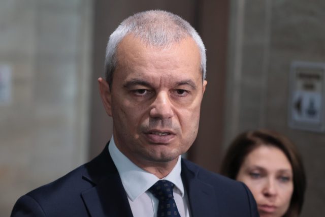 Костадинов обяви, че Гюров няма да получи нито един глас от избирателите на „Възраждане“