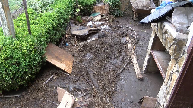3 възрастни жени бяха евакуирани в димитровградското село Голямо Асеново, след като порой наводни къщите им