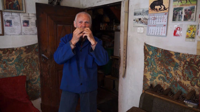 Закътано в Родопите на над 1400 метра надморска височина смолянското село Върбово посреща гостите с тишина